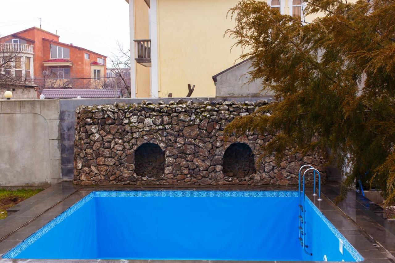 Red Castle Hotel Jerevan Eksteriør billede